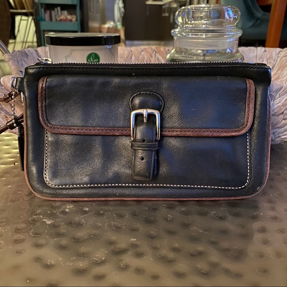 Coach leather wristlet - Picture 2 of 6
